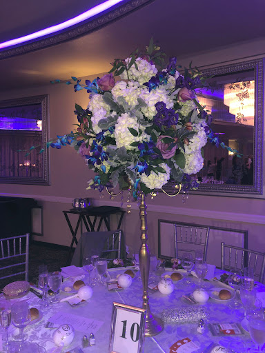 Feriani Floral Decorators | 601 W Jericho Turnpike, Huntington, NY 11743 | Phone: (631) 424-1826