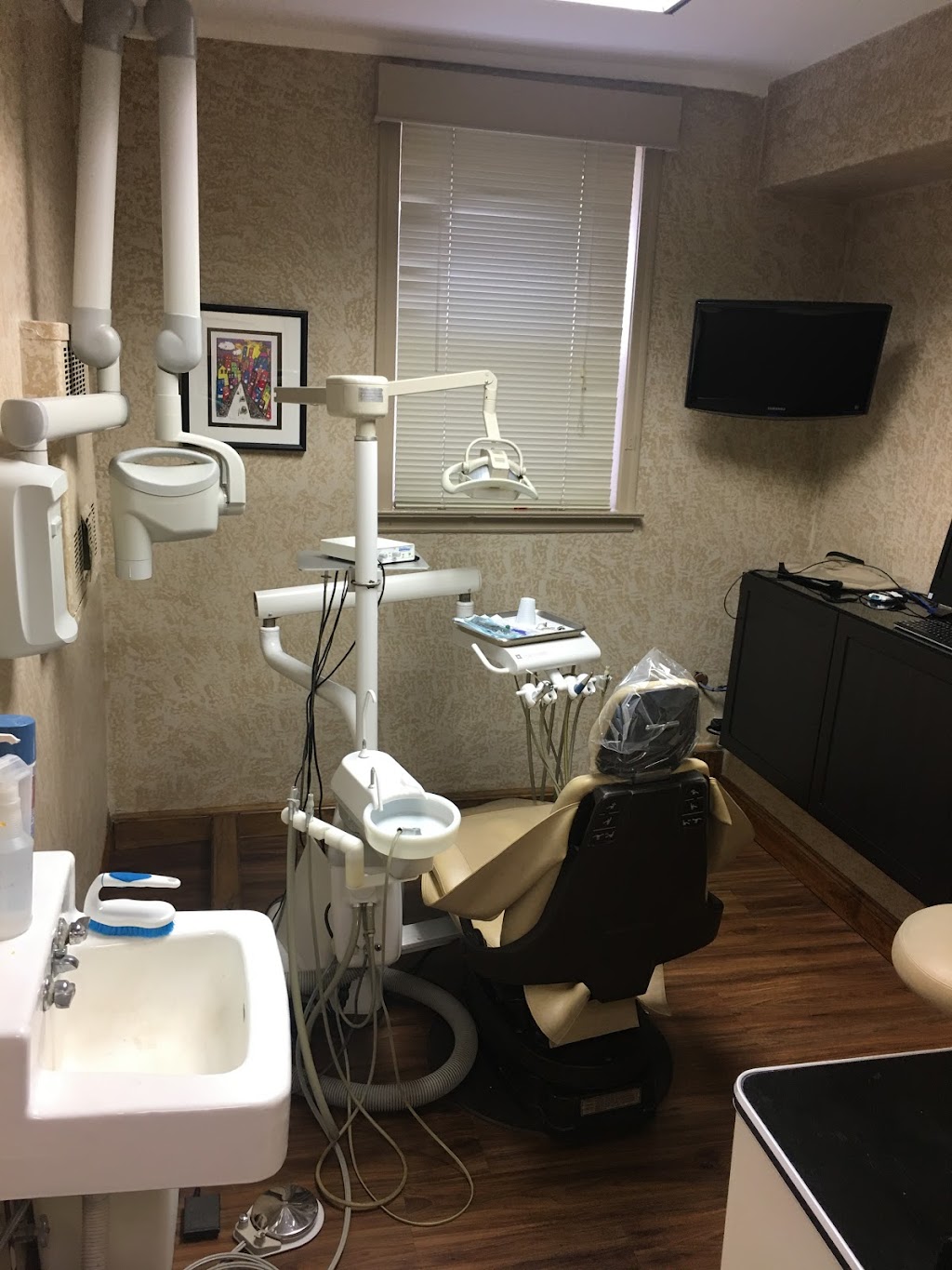 Bay Ridge Dental: David Gutwirth, DDS | 48 70th St, Brooklyn, NY 11209 | Phone: (718) 504-6043