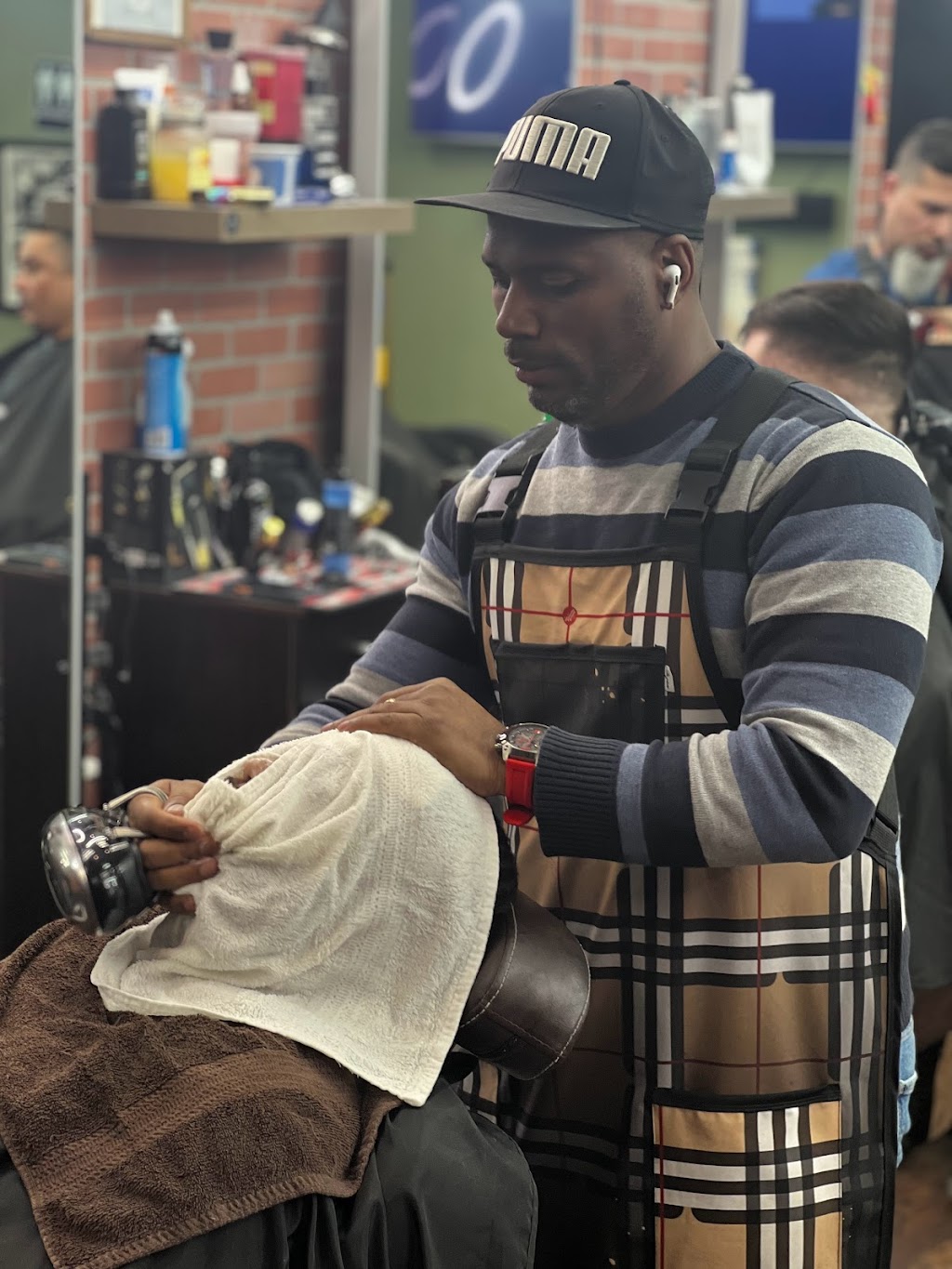 World Cuts Barber Shop | 2150 Central Park Ave, Yonkers, NY 10710 | Phone: (914) 202-7730