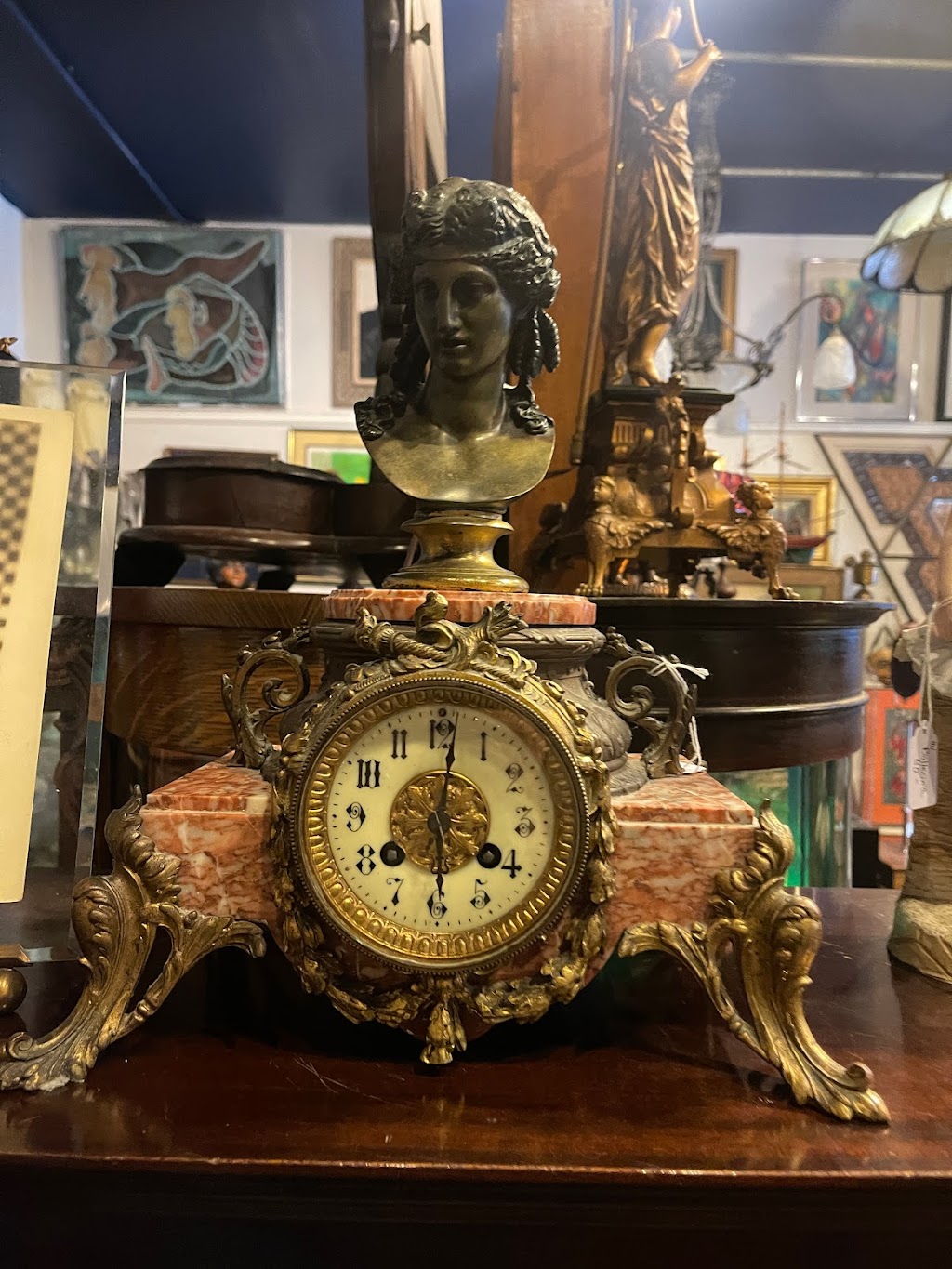 Long Island Antiques Center | 231 Sunrise Hwy, Merrick, NY 11566 | Phone: (516) 771-7675