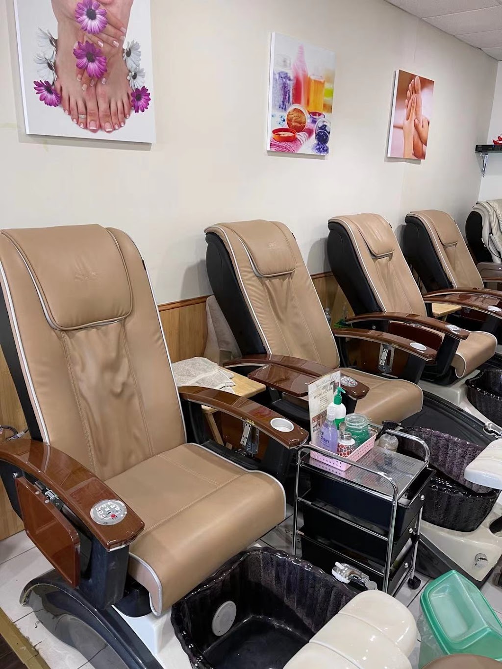 Melon Nail & Spa | 3 Hicksville Rd, Massapequa, NY 11758 | Phone: (516) 798-1888