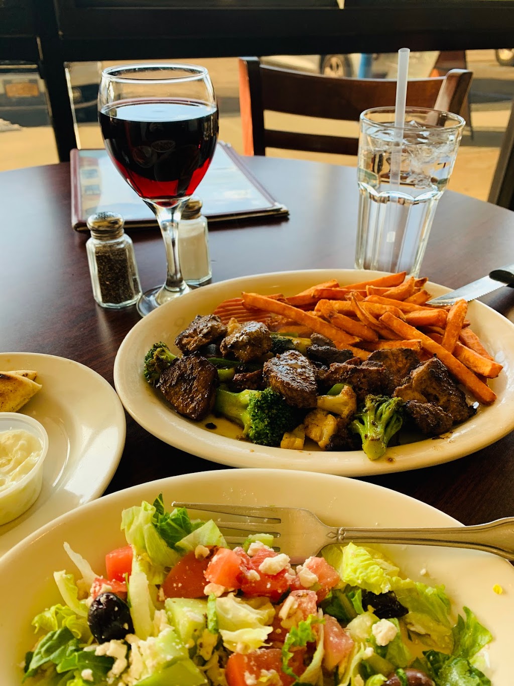 Its Greek To Me Restaurant | 127 Jackson Ave, Syosset, NY 11791 | Phone: (516) 496-0771