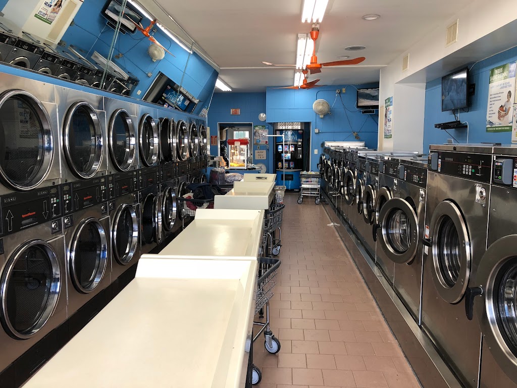 Willis Laundromat | 965 Willis Ave #1, Albertson, NY 11507 | Phone: (516) 248-6649