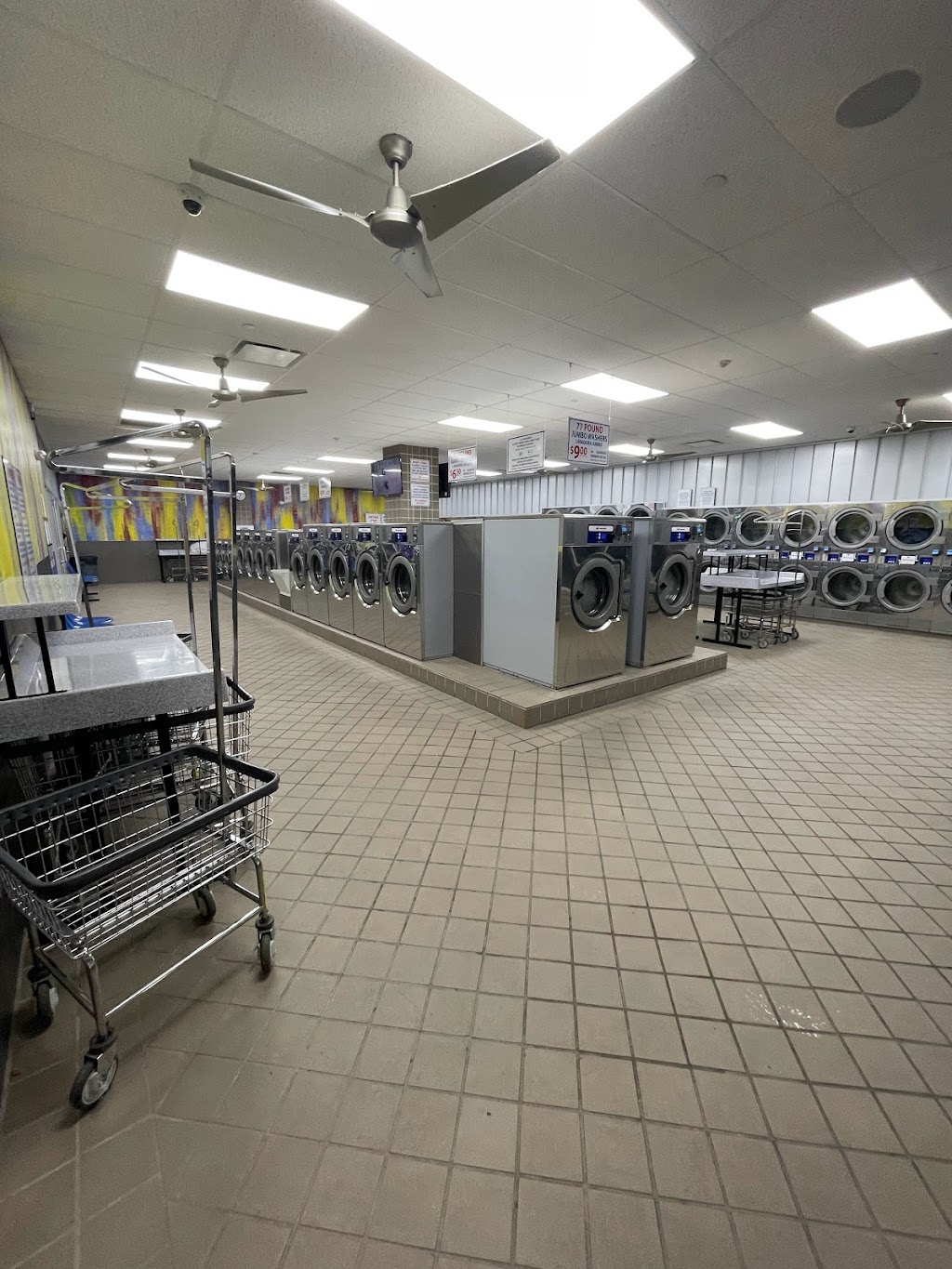 Wash & Dry Laundromat | 626 White Plains Rd, Tarrytown, NY 10591 | Phone: (914) 467-9895