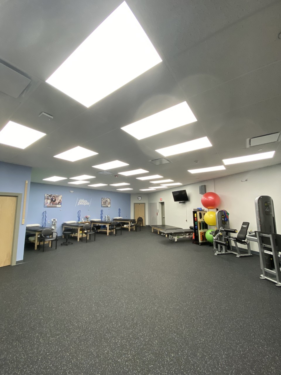 Ivy Rehab HSS Physical Therapy Center of Excellence | 57 Old Shore Rd, Port Washington, NY 11050 | Phone: (516) 464-7959