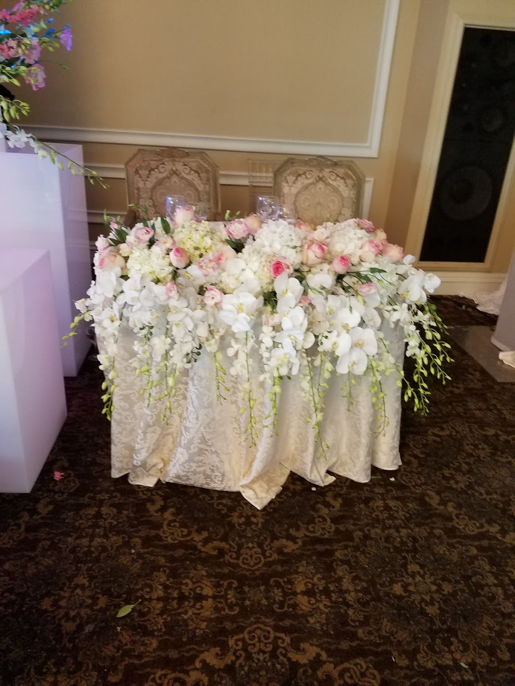 Sunny Park Florist (Gerties) | 806 Meacham Ave A, Elmont, NY 11003 | Phone: (516) 872-6666