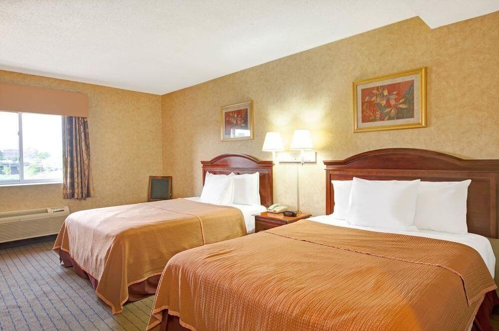 West Farms Hotel | 1922 Boston Rd, Bronx, NY 10460 | Phone: (718) 589-2222