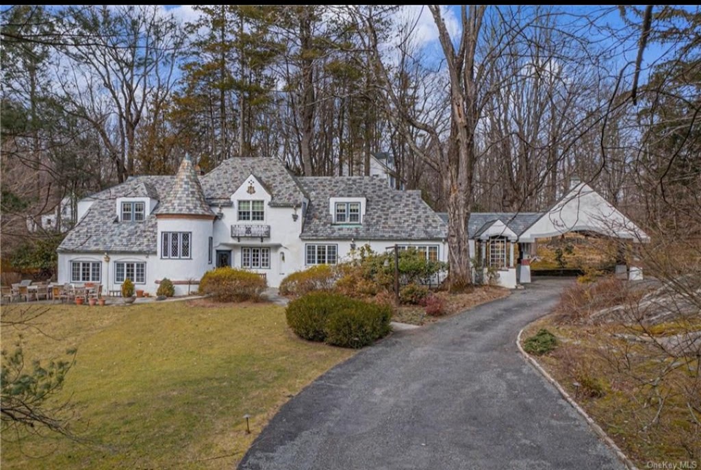 Margo DeSantis Real Estate | 18 Shady Glen Ct, New Rochelle, NY 10805 | Phone: (914) 320-0029