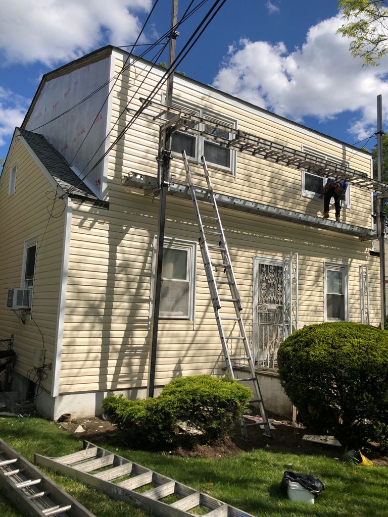 RAYS ROOFING & SIDING | 120-52 165th St, Queens, NY 11434 | Phone: (718) 520-0378