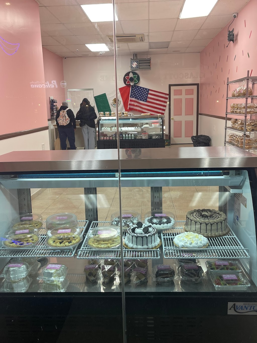 Wendys Bakery & Sweets | 102-10 Metropolitan Ave, Queens, NY 11375 | Phone: (347) 561-7836