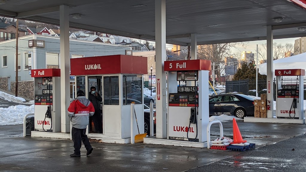 LUKOIL | 955 River Rd, Edgewater, NJ 07020 | Phone: (201) 585-2811