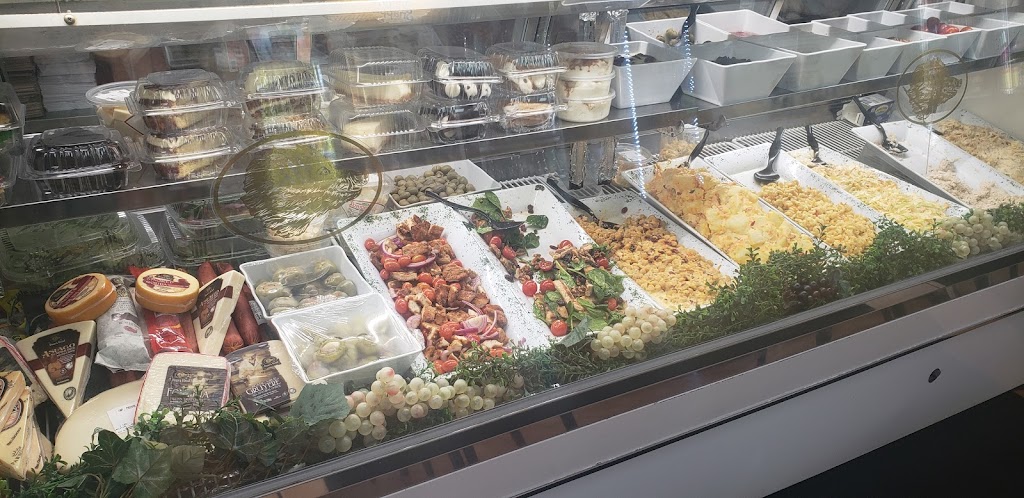 Giannas Family Deli | 867 Midland Ave, Yonkers, NY 10704 | Phone: (914) 233-9960