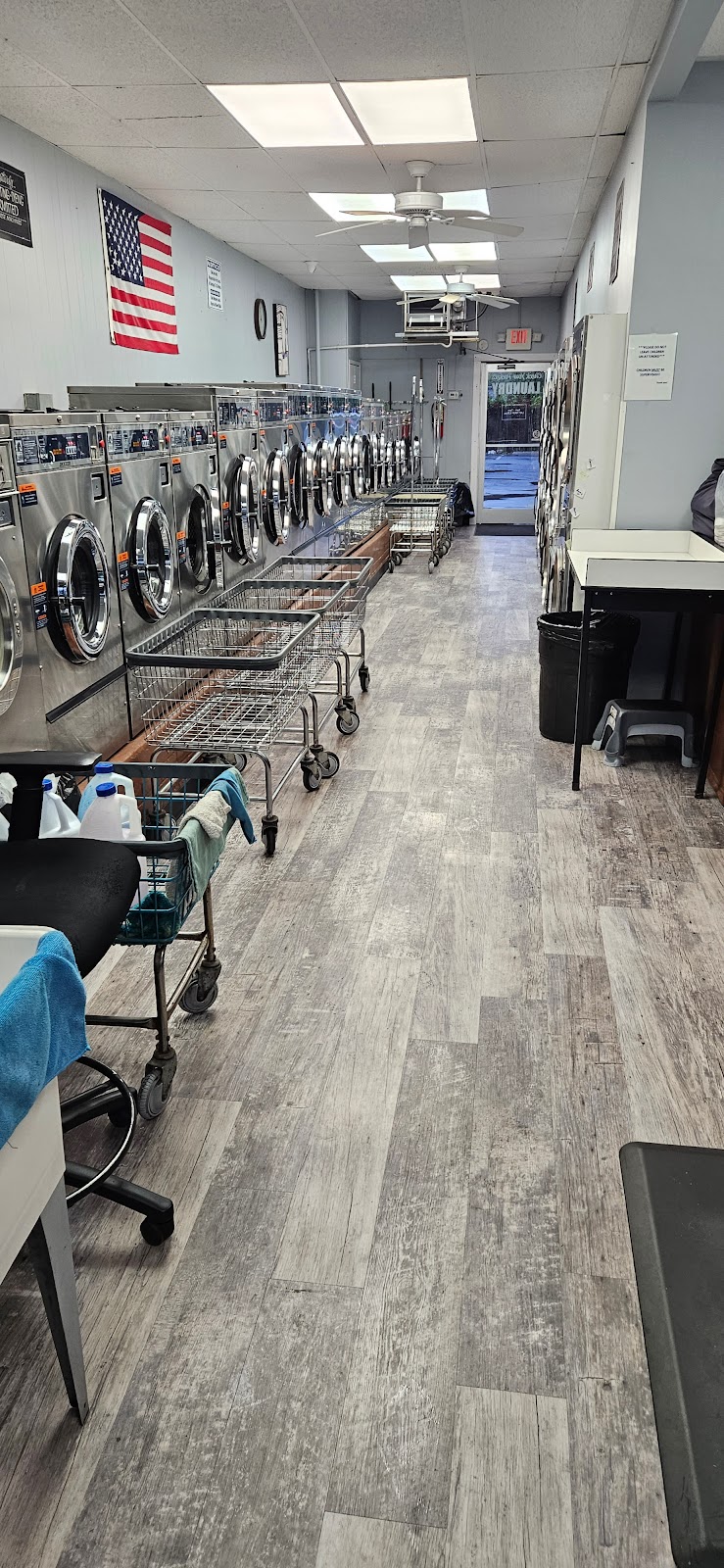 Check Your Pockets Laundromat | 938 Little E Neck Rd, West Babylon, NY 11704 | Phone: (631) 539-2030