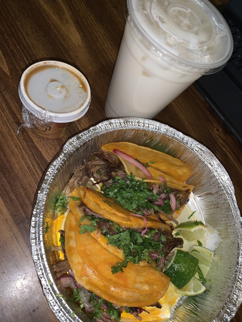 Taqueria Los Güeros | 2409 Steinway St, Queens, NY 11105 | Phone: (718) 545-3290