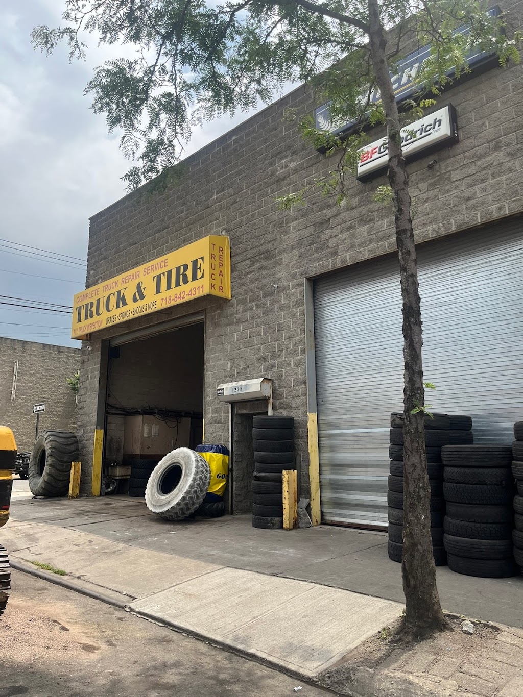 Truck and Tire, Inc. | 1228 Oak Point Ave, Bronx, NY 10474 | Phone: (718) 842-4311