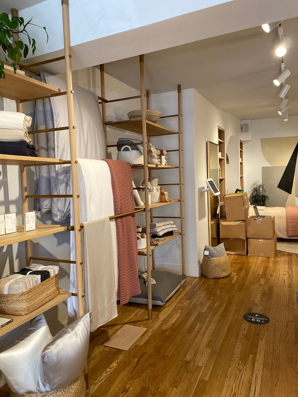 Parachute Home | 106 N 6th St, Brooklyn, NY 11249 | Phone: (929) 362-4335