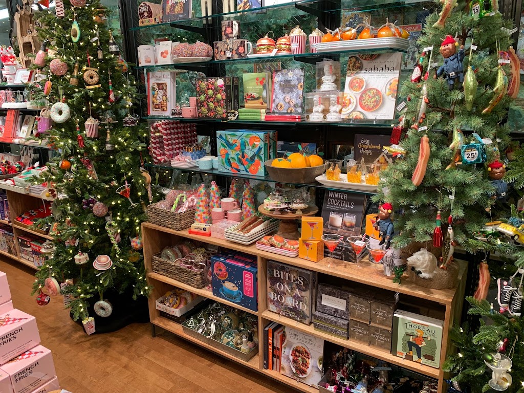 Dogwood Books & Gifts | 254 E Putnam Ave, Greenwich, CT 06830 | Phone: (203) 869-9030