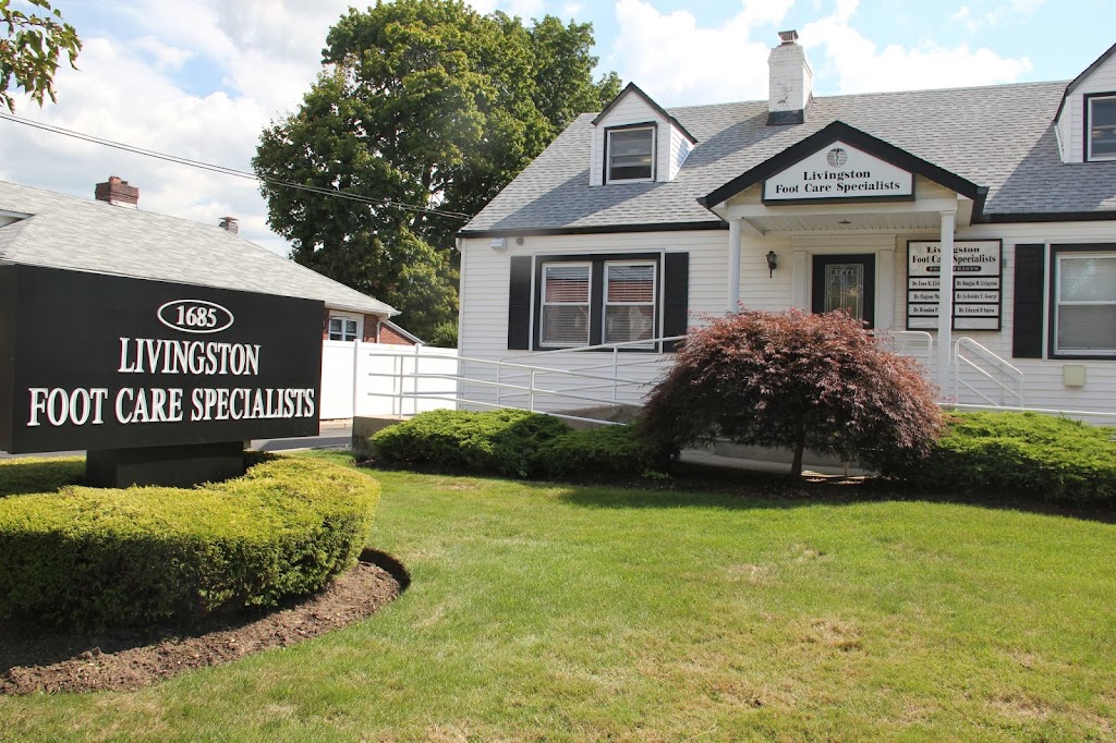 Leon B. Livingston, DPM | 1685 Newbridge Rd, North Bellmore, NY 11710 | Phone: (516) 826-0103