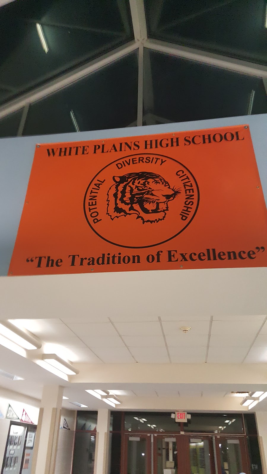 White Plains High School | 550 North St, White Plains, NY 10605 | Phone: (914) 422-2182