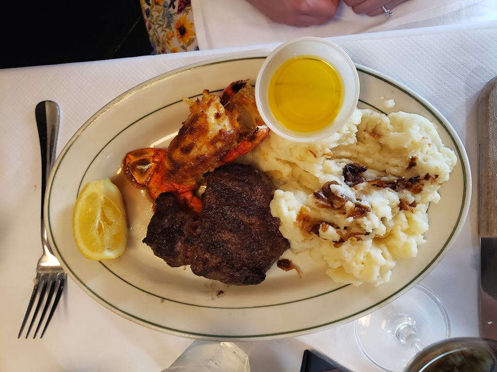 Majors Steak House | 284 E Meadow Ave, East Meadow, NY 11554 | Phone: (516) 794-6600