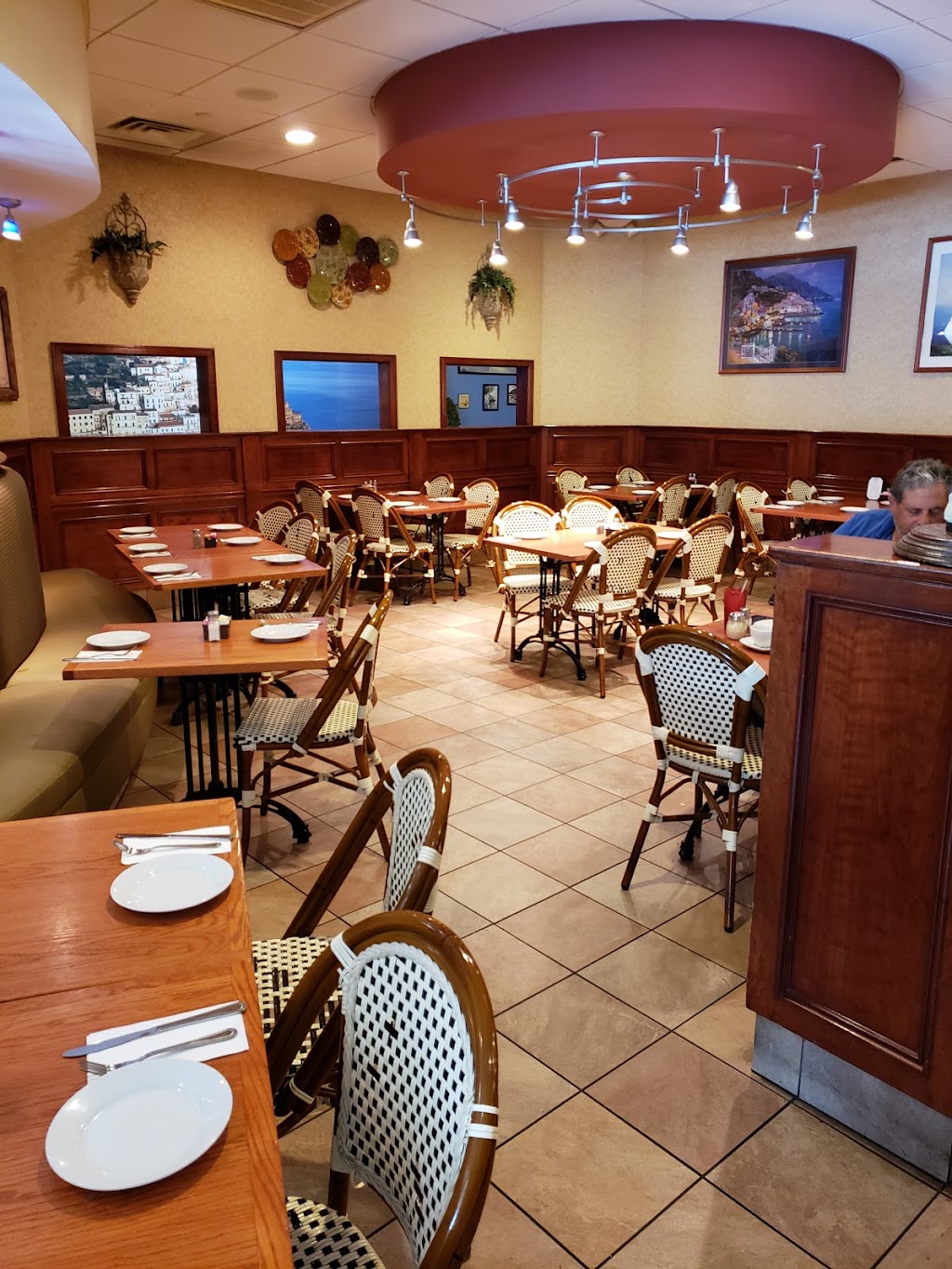 Amalfi Pizzeria and Restaurant | 197 Forest Ave, Glen Cove, NY 11542 | Phone: (516) 801-6544