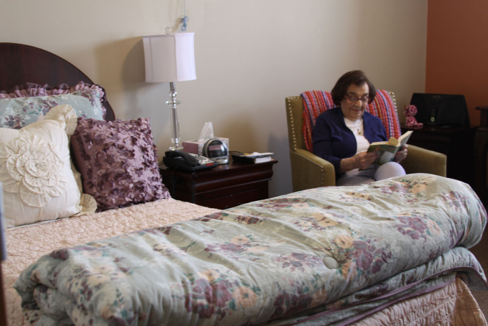 Long Beach Assisted Living | 274 W Broadway, Long Beach, NY 11561 | Phone: (516) 431-1400