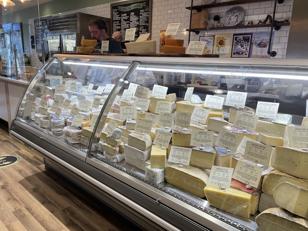 Greenwich Cheese Company | 154 E Putnam Ave, Cos Cob, CT 06807 | Phone: (203) 340-9227