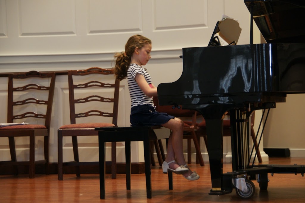 Greenwich Voice and Piano | 61 Le Grande Ave, Greenwich, CT 06830 | Phone: (203) 645-2701