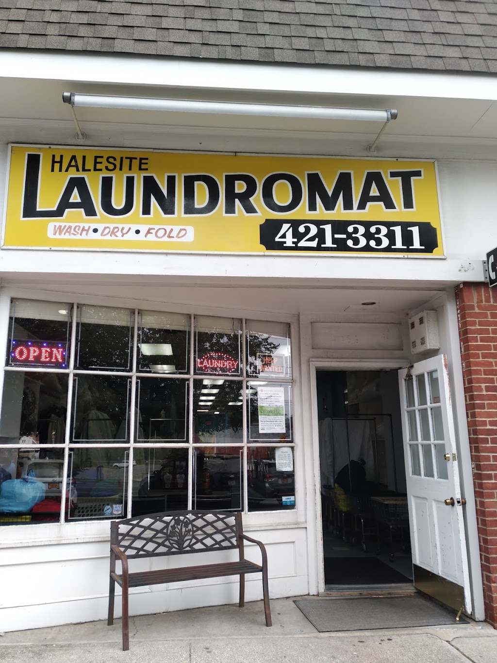 Halesite Laundromat | 152 New York Ave, Huntington, NY 11743 | Phone: (631) 421-3311