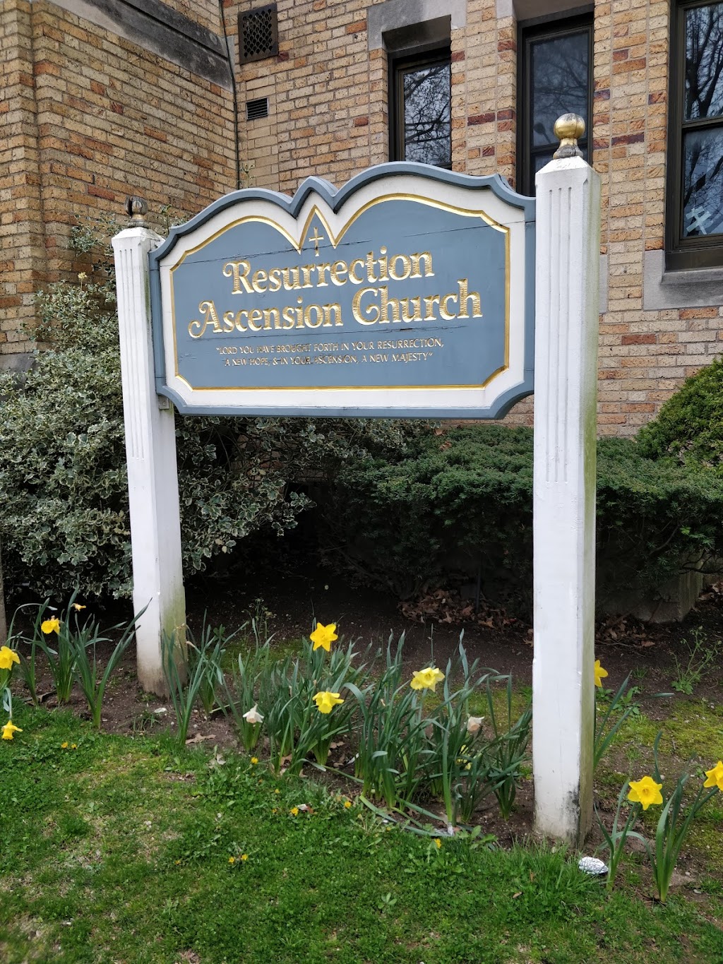 Resurrection Ascension Roman Catholic Church | 85-25 61st Rd, Rego Park, NY 11374 | Phone: (718) 424-5212