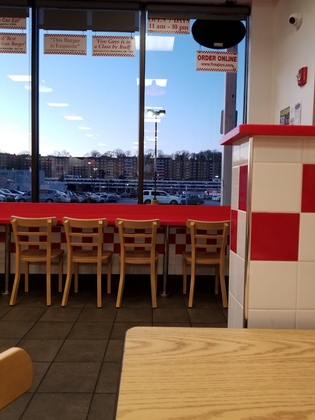 Five Guys | 2500 Central Park Ave, Yonkers, NY 10710 | Phone: (914) 361-4106