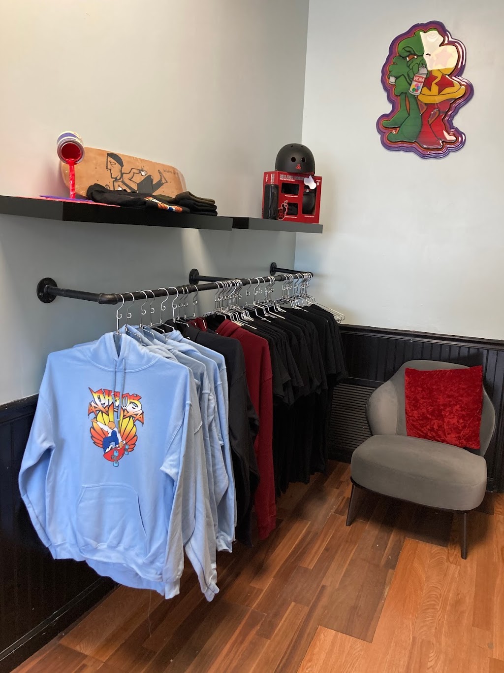 Pheos Skate Shop | 4344 Merrick Rd, Massapequa, NY 11758 | Phone: (516) 448-5994