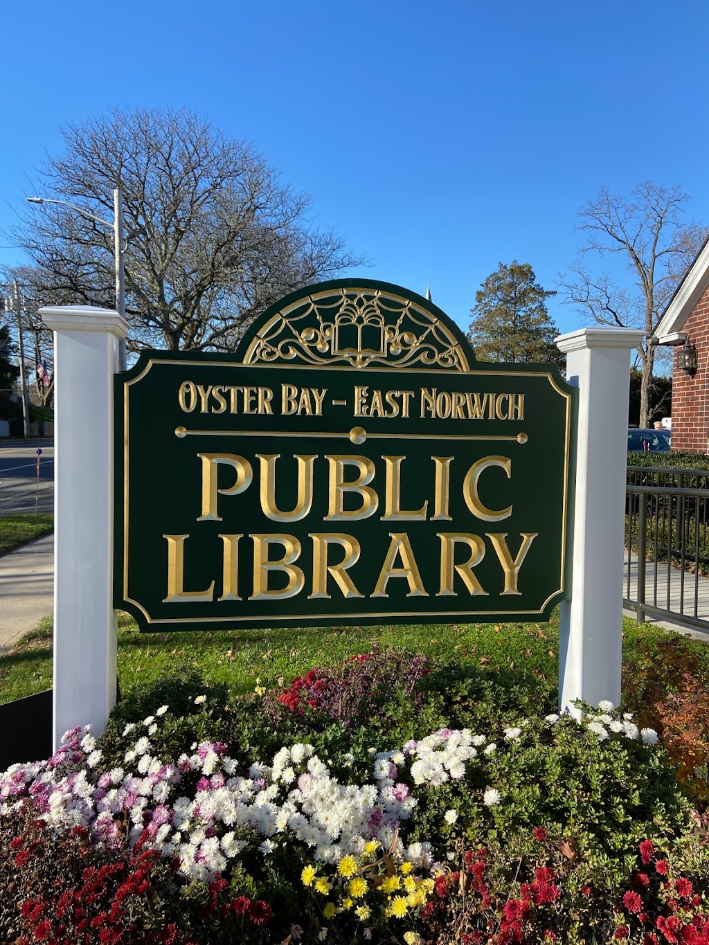 Oyster Bay - East Norwich Public Library | 89 E Main St, Oyster Bay, NY 11771 | Phone: (516) 922-1212