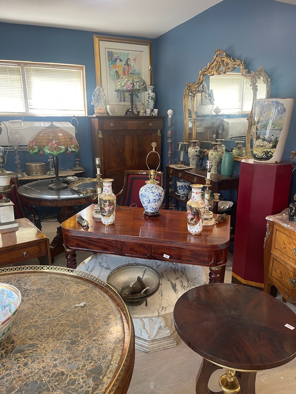 York Antiques NY | 1500 E Boston Post Rd, Mamaroneck, NY 10543 | Phone: (914) 481-5533