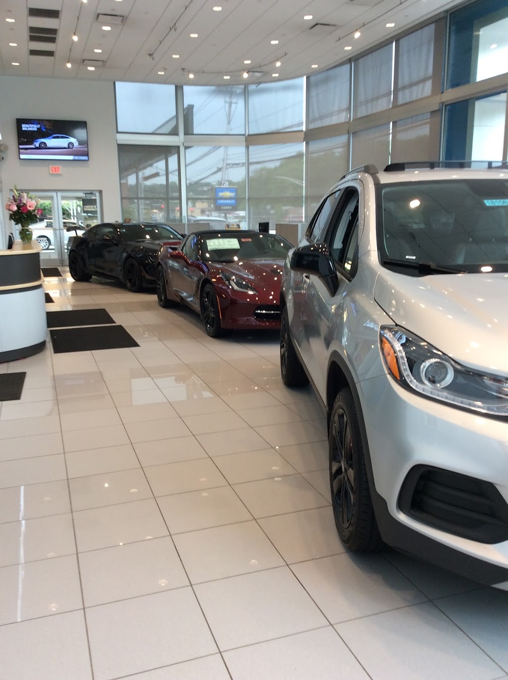 Curry Chevrolet | 728 Central Park Ave, Scarsdale, NY 10583 | Phone: (914) 215-5819