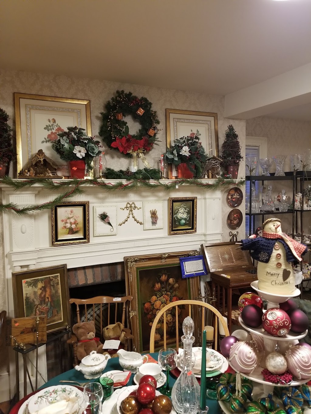 St.Gregory THRIFT & Gift SHOPPE | 1131 North St, White Plains, NY 10605 | Phone: (914) 649-1072