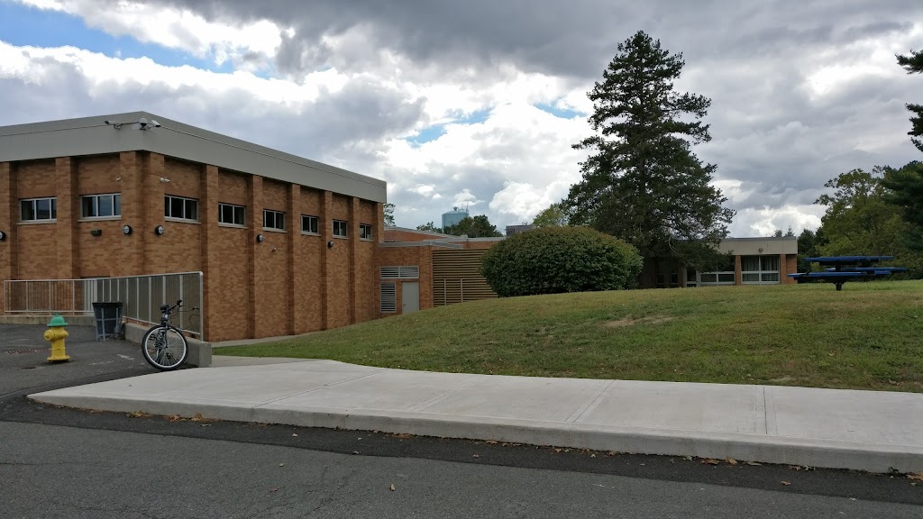 Ardsley High School | 300 Farm Rd, Ardsley, NY 10502 | Phone: (914) 295-5800