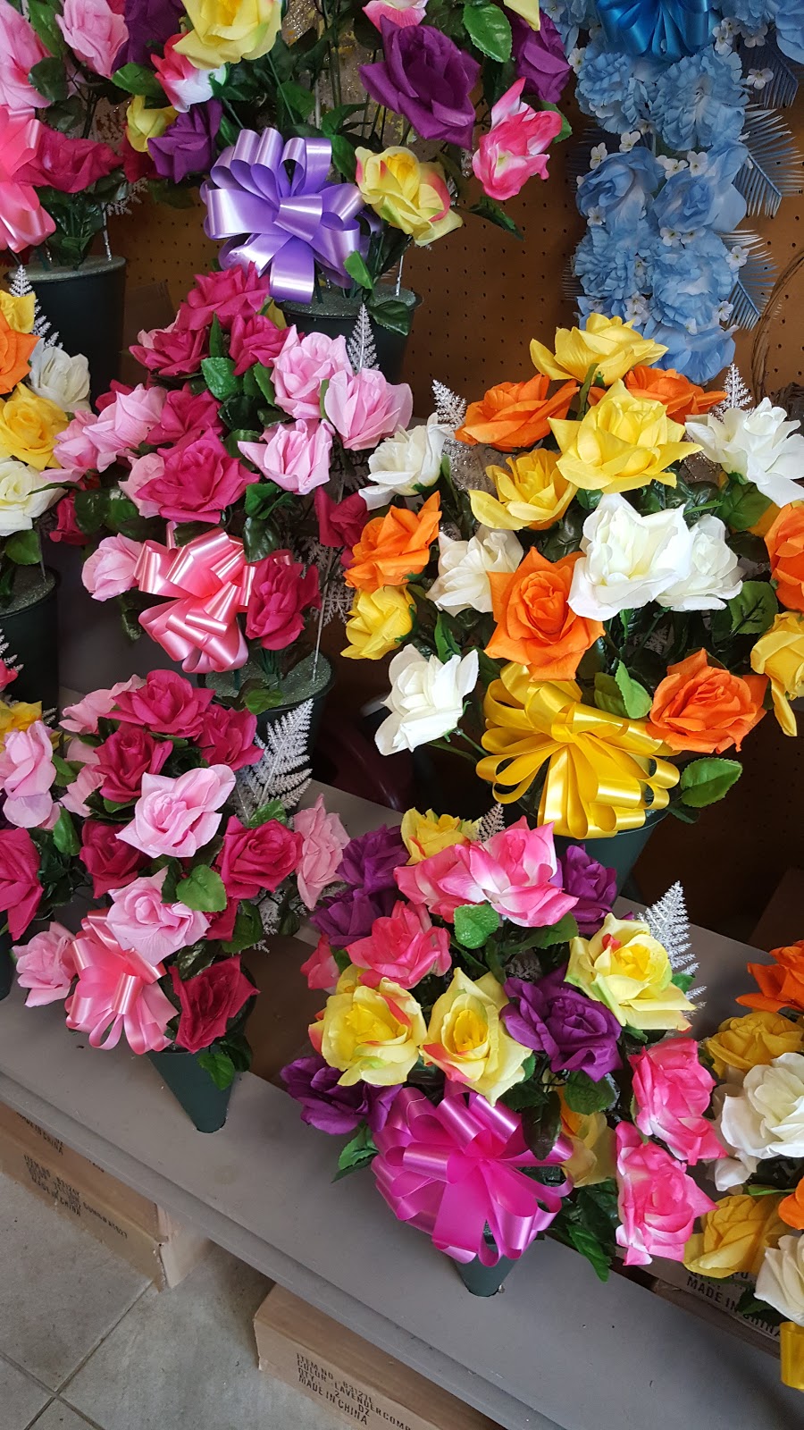 Kerensky Florist | 1246 Wellwood Ave, West Babylon, NY 11704 | Phone: (631) 249-1230