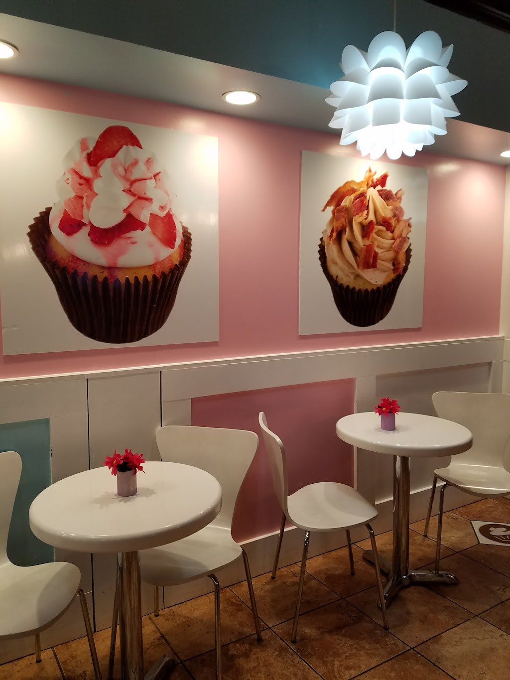 Smallcakes Scarsdale | 749 Central Park Ave, Scarsdale, NY 10583 | Phone: (914) 713-3971