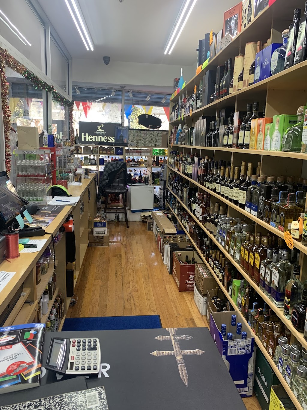 kaj wine and liquor | 107-44 Van Wyck Expy, Jamaica, NY 11419 | Phone: (718) 480-1122