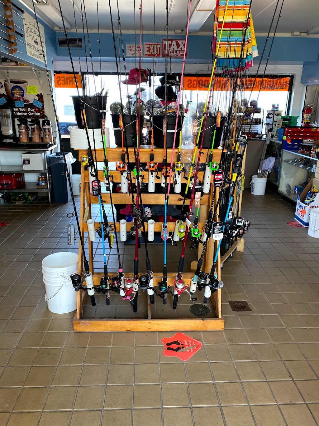 Jones Beach Bait and Tackle - Field 10 Concession | Jones Beach Field, 10 585 NY-909E, Wantagh, NY 11793 | Phone: (516) 785-2248