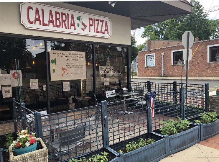 Calabria Pizza | 239 Kinderkamack Rd, Oradell, NJ 07649 | Phone: (201) 523-9228