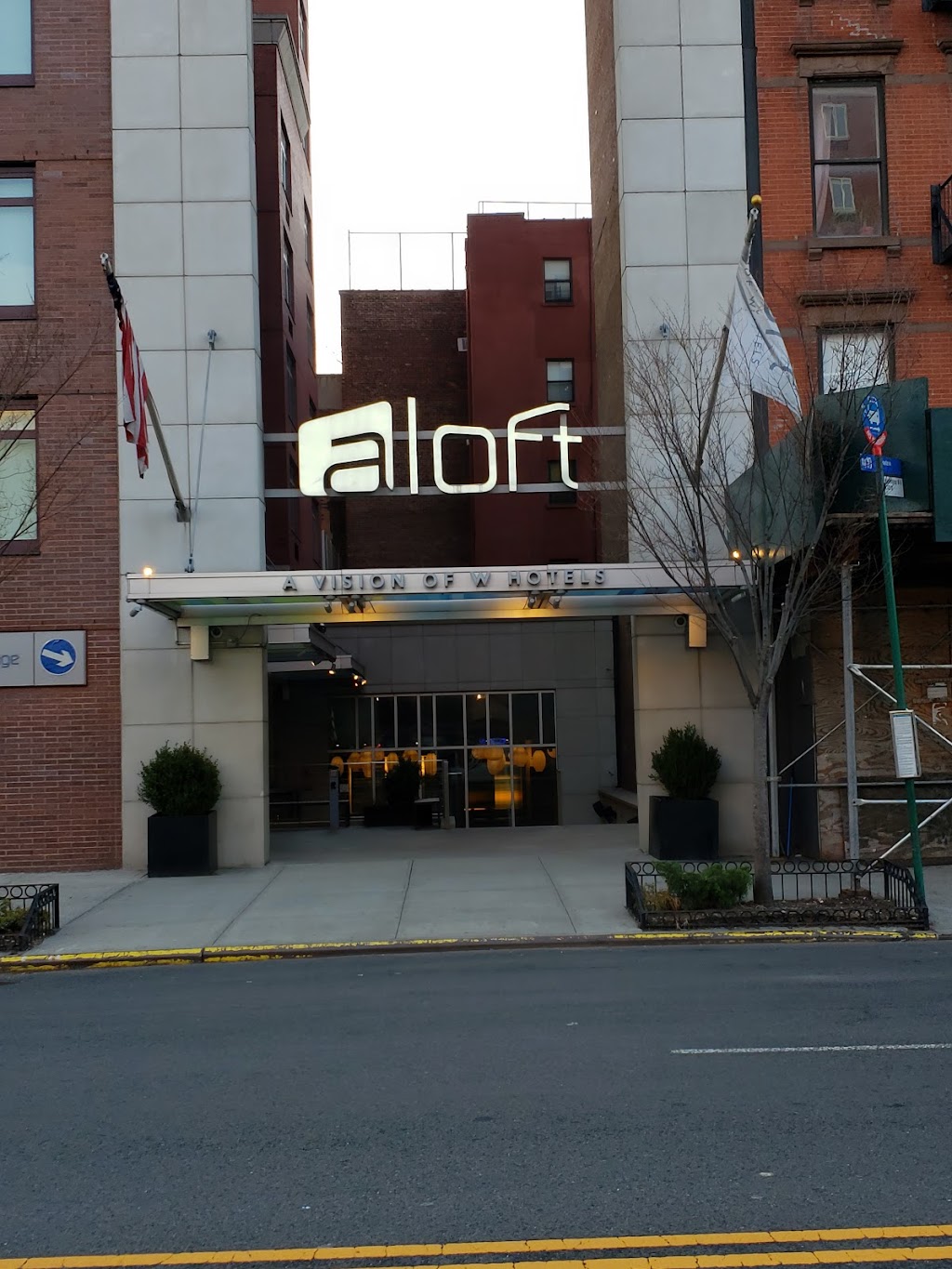 Aloft Harlem Art Gallery | 2296 Frederick Douglass Blvd, New York, NY 10027 | Phone: (925) 899-3150