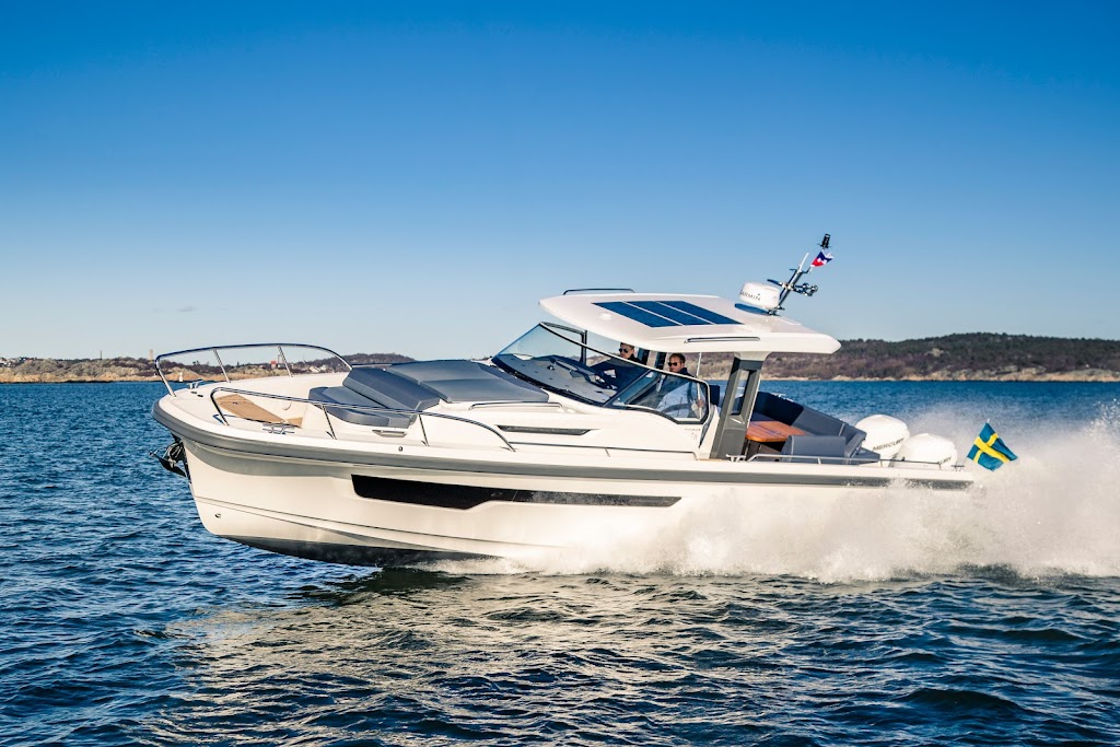 Prestige Yacht Sales | 48 Calf Pasture Beach Rd, Norwalk, CT 06855 | Phone: (203) 353-0373