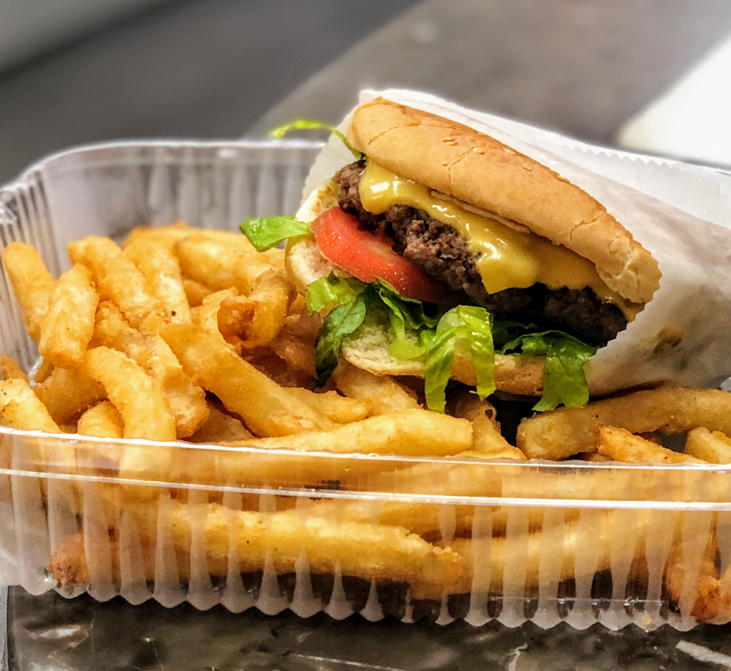 Sandwich King Burgers Steaks & Shakes | 338 Pelham Rd, New Rochelle, NY 10805 | Phone: (914) 600-8801