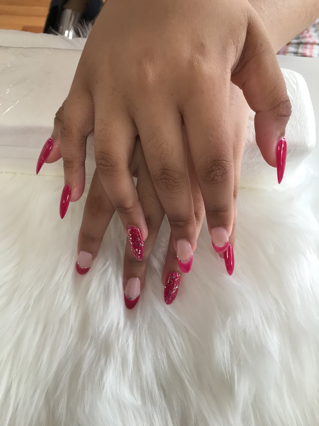 Lyndas Nails Salon SPA | 52 Hillside Avenue, Williston Park, NY 11596 | Phone: (516) 408-5455