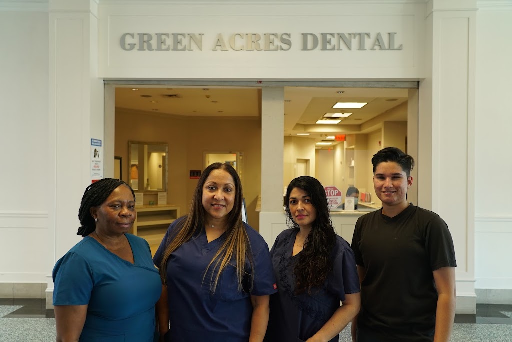 Green Acres Dental Associates | 1069 Green Acres Mall, Valley Stream, NY 11581 | Phone: (516) 568-2022