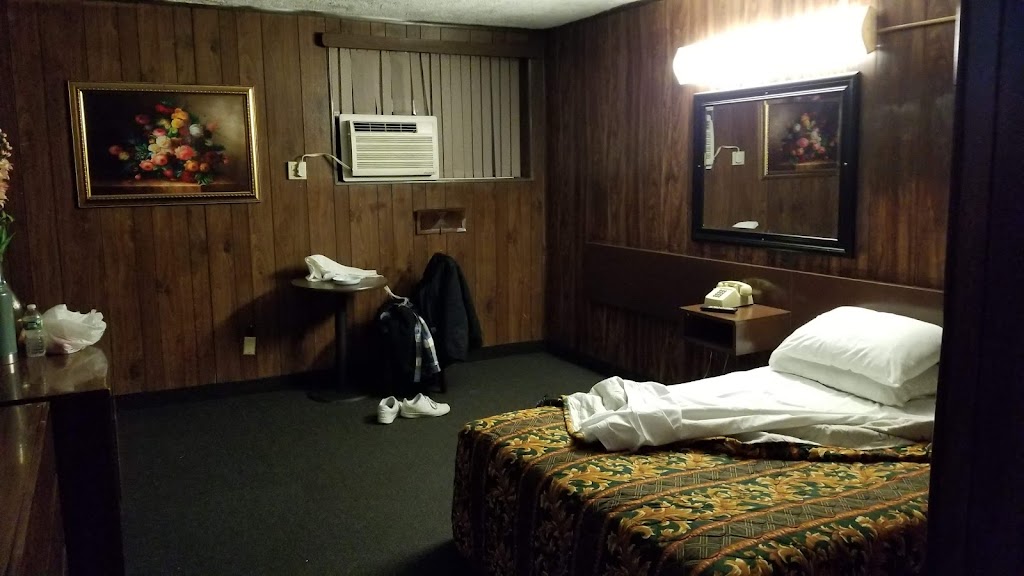 Belmont Motel Inn | 222-16 Hempstead Ave, Queens, NY 11429 | Phone: (718) 776-4534