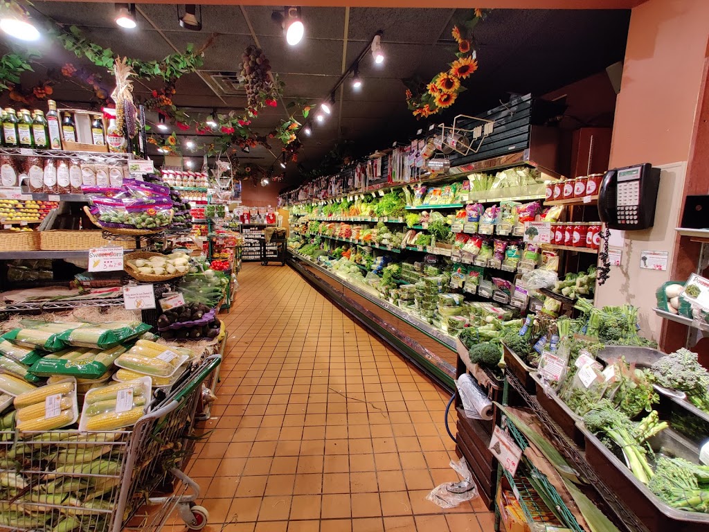 Cafassos Fairway Market | 1214 Anderson Ave, Fort Lee, NJ 07024 | Phone: (201) 224-7900