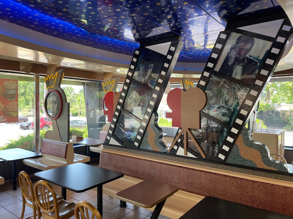 Burger King | 3 Cedar Swamp Rd, Glen Cove, NY 11542 | Phone: (516) 609-0813